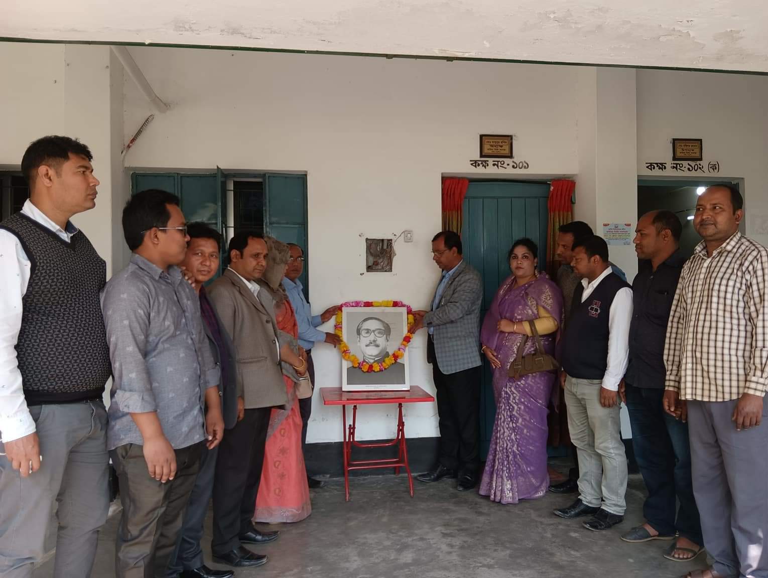 স্বাধীনতা দিবসে শ্রদ্ধাঞ্জলি Picture